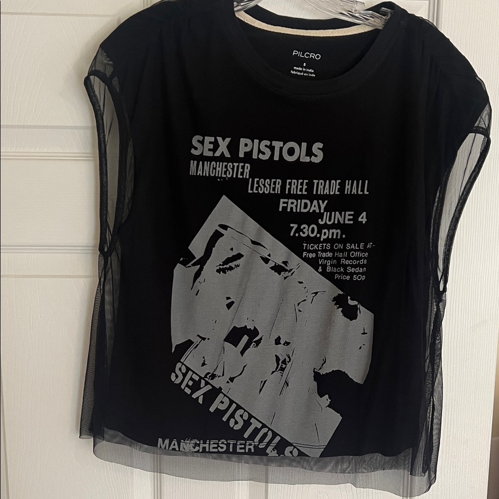 Pilcro Black Graphic Short Sleeve Tee